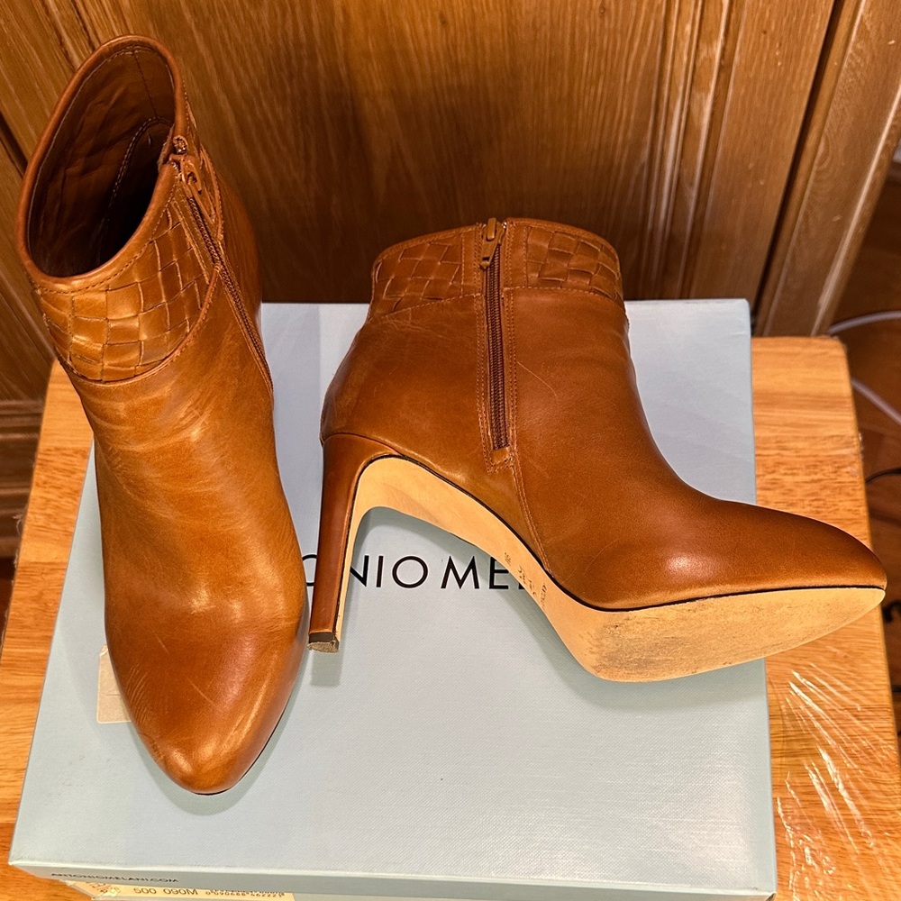 ANTONIO MELANI Tan Ankle Booties with Textured Cuff